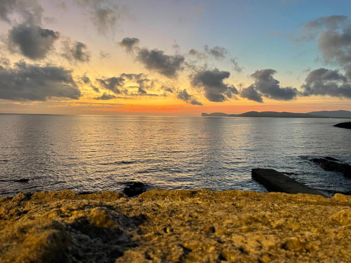 Appartamento Fronte Mare Residence Weber La Maddalena  Esterno foto
