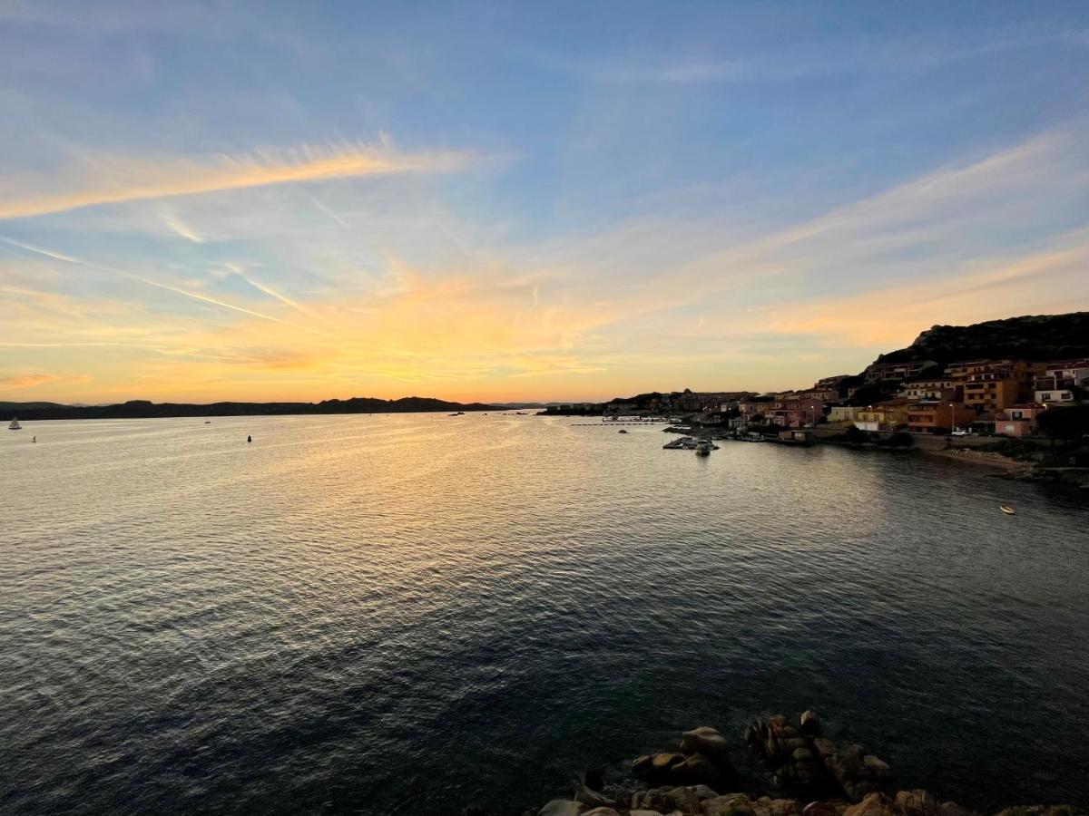 Appartamento Fronte Mare Residence Weber La Maddalena  Esterno foto