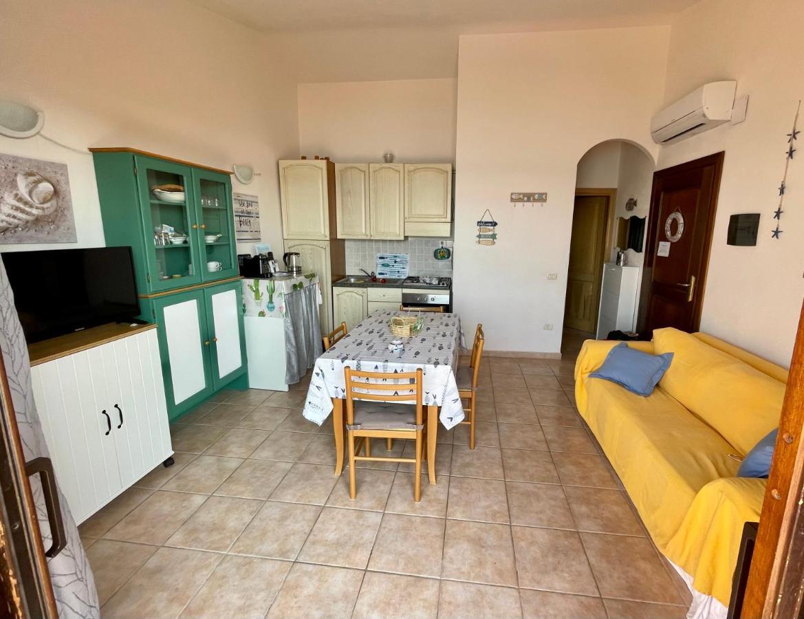Appartamento Fronte Mare Residence Weber La Maddalena  Esterno foto